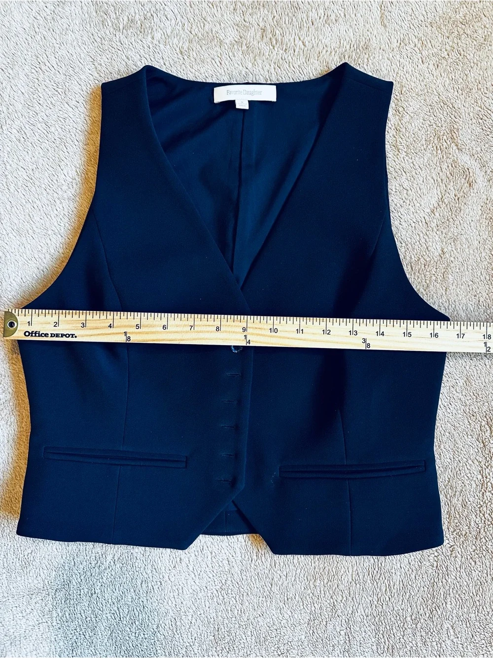 Favorite Daughter M navy button up cropped vest
